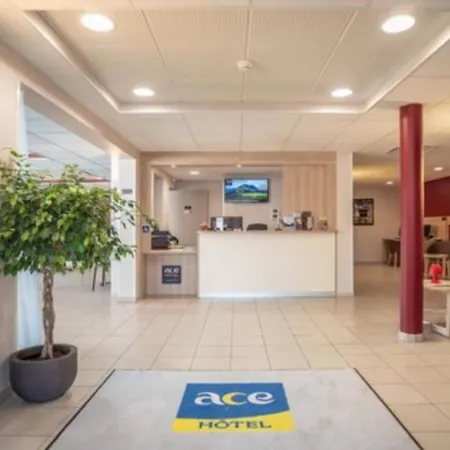 Ace Rouen Parc Des Expositions מלון Petit-Couronne