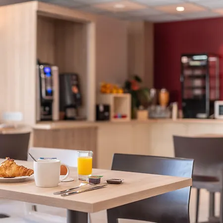 מלון Ace Rouen Parc Des Expositions 3*