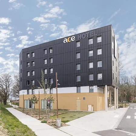 Ace Rouen Parc Des Expositions 3* Petit-Couronne